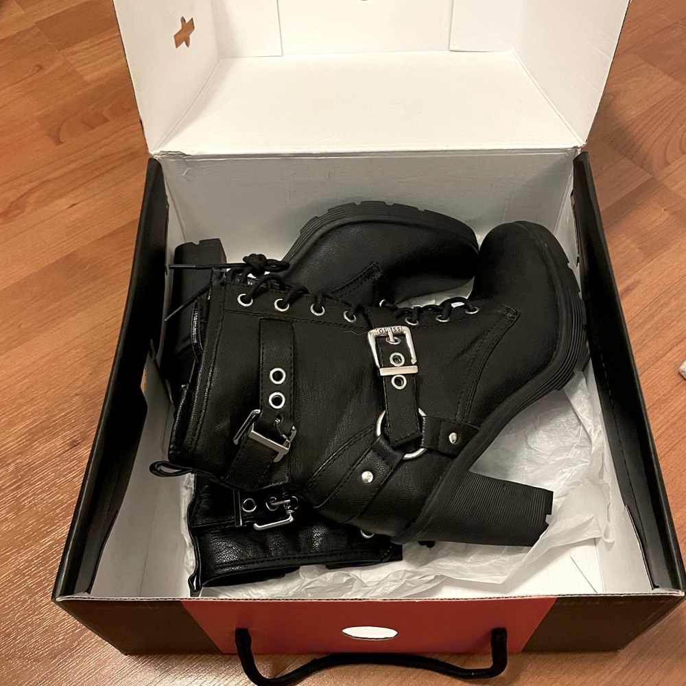 SOLD Heeled zip up combat moto GUESS boots with laces… new with box